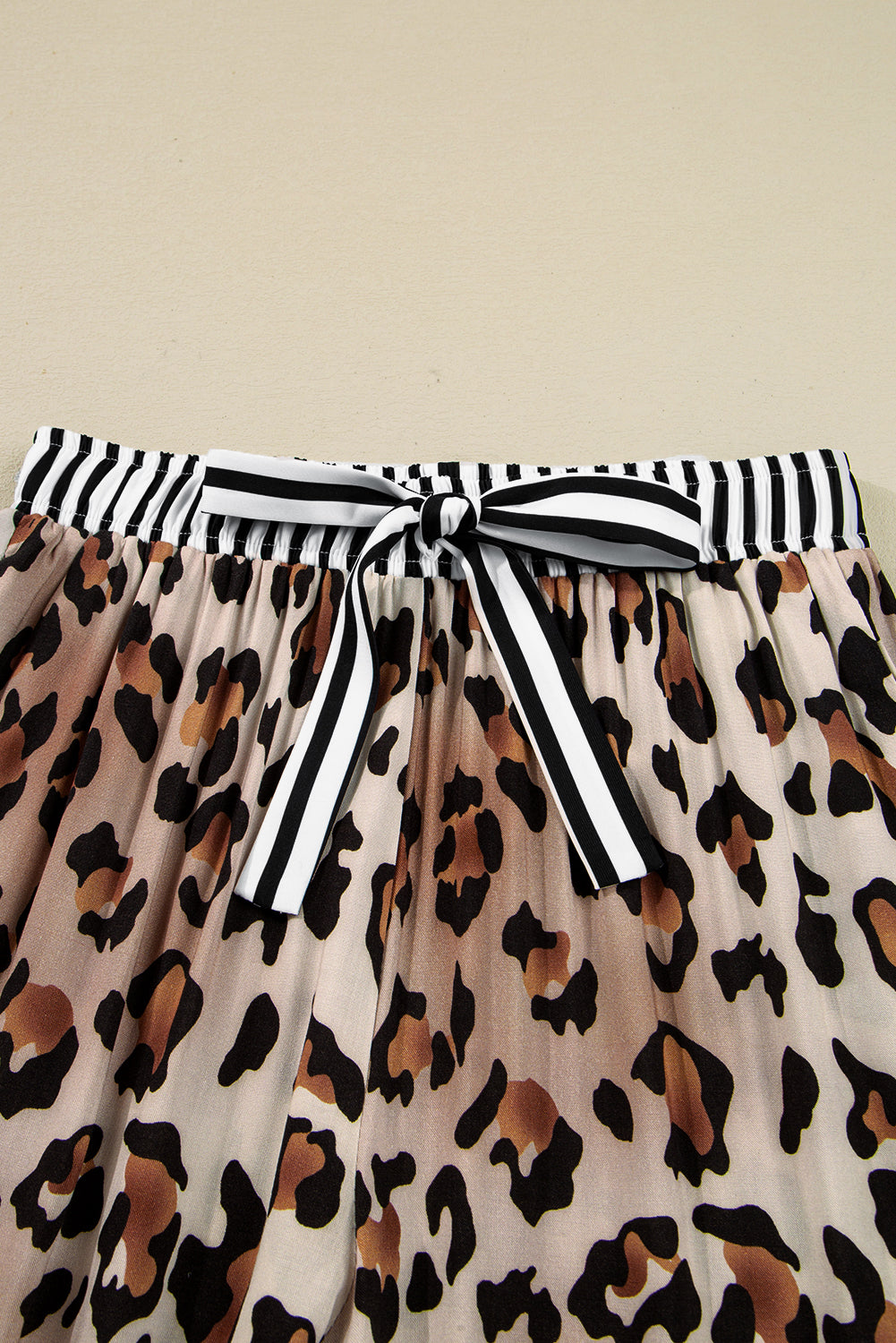 Dearlove Women's Khaki Leopard Print Colorblock Pajama Set - Long Sleeve Shirt & Pants for Cozy Lounging