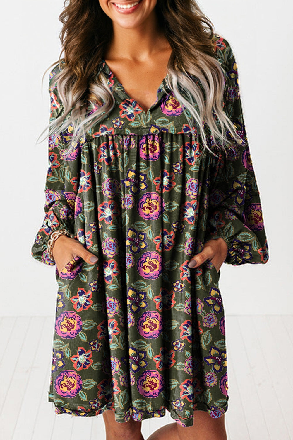 Green Floral Print Split Neck Bubble Sleeve Shift Mini Dress
