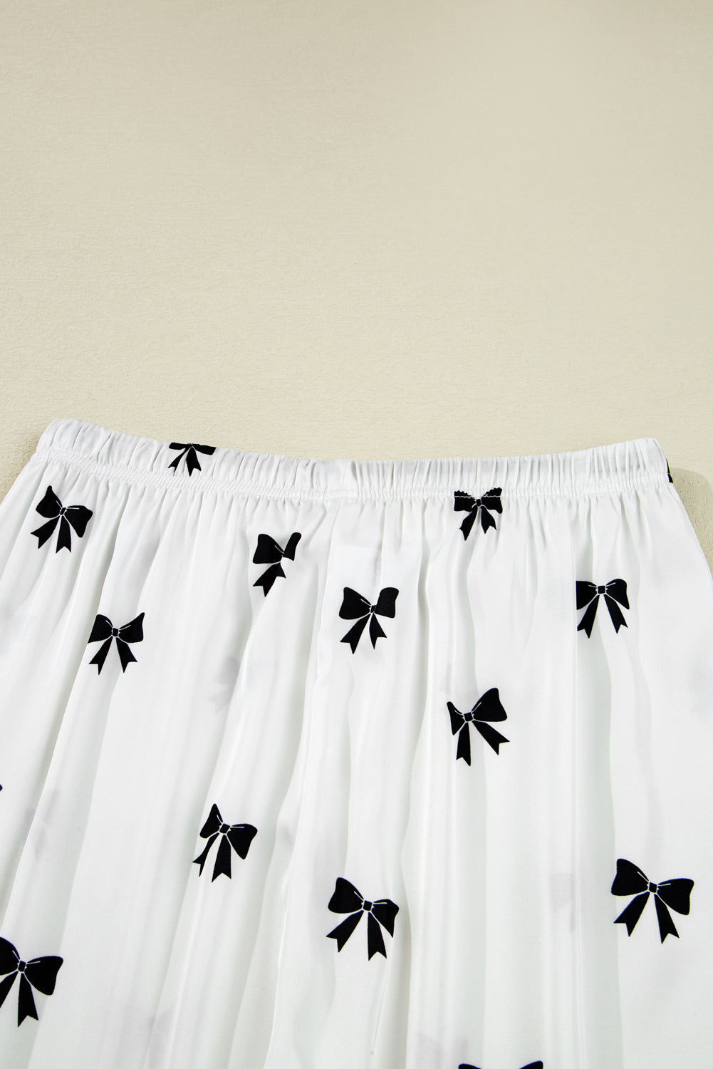 Elegant White Bows Print Two-Piece Sleepwear Set - Long Sleeve Collar Top & High Waist Pants