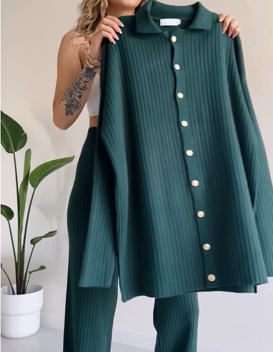 Women's Casual Striped Jacquard Knitted Two-Piece Sweater Set - Perfect for Daily Wear, Holidays, and Going Out - Autumn/Winter Collection