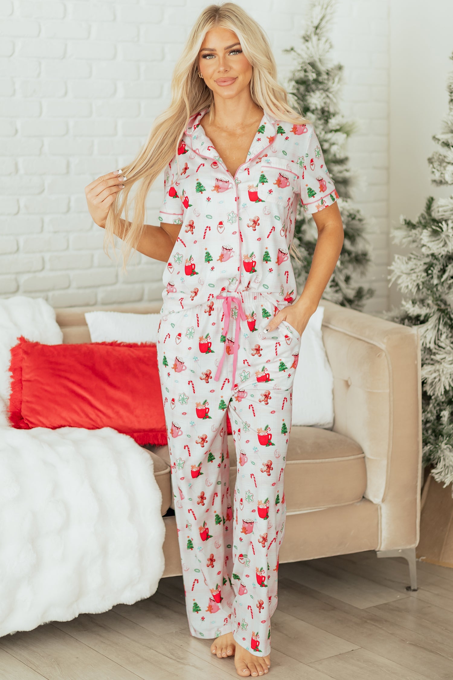 Cozy Pink Christmas Spirit Holiday Print Short Sleeve Pajama Set - 2-Piece Sleepwear