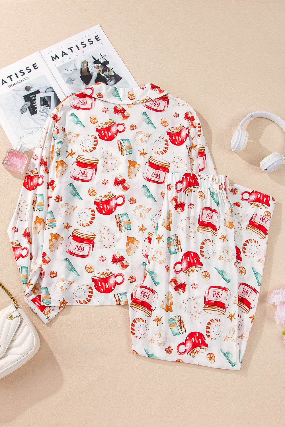 White Christmas Pattern Long Sleeve Shirt and Pants Pajama Set - Cozy & Festive Sleepwear