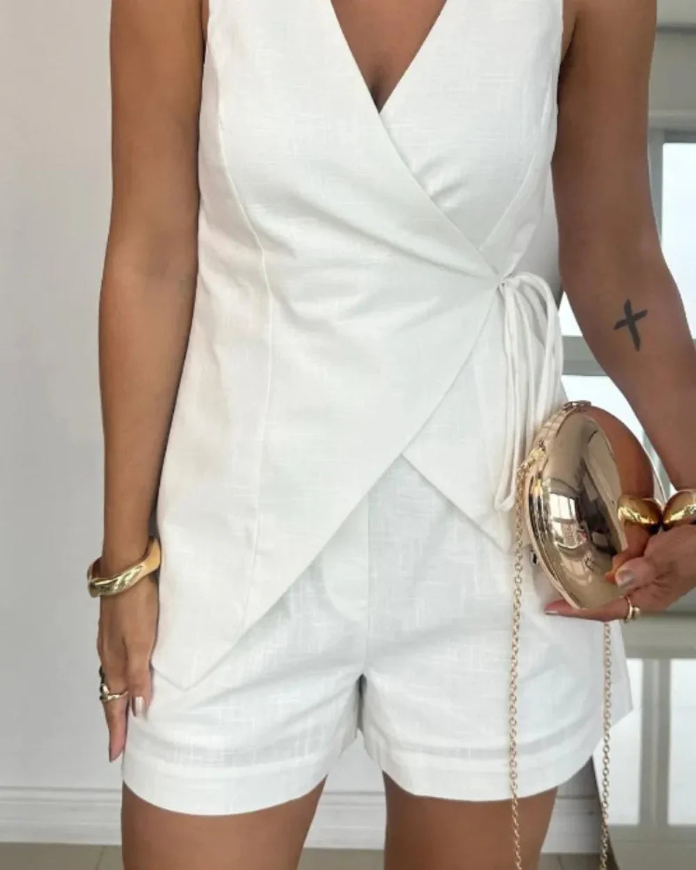 Women's Linen Sleeveless V-Neck Top and Loose Shorts Set - Comfortable & Stylish Loungewear