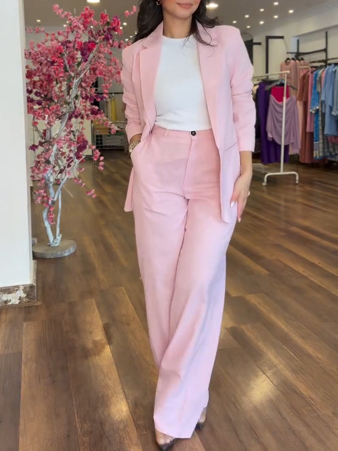 Chic Pink Elegant & Modern Two-Piece Suit for Women - Versatile Office to Weekend Wear