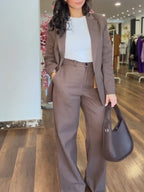 Chic Pink Elegant & Modern Two-Piece Suit for Women - Versatile Office to Weekend Wear