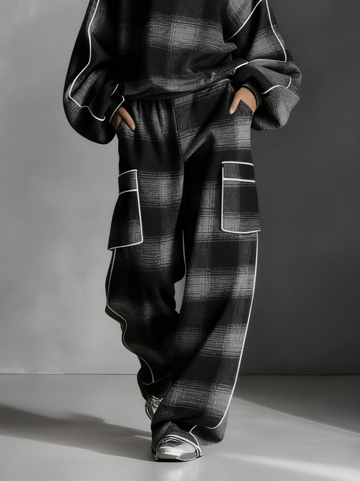Men's Black & Gray Plaid Color-Blocked Sweatshirt and Casual Pants Two-Piece Set - Street Style Comfort