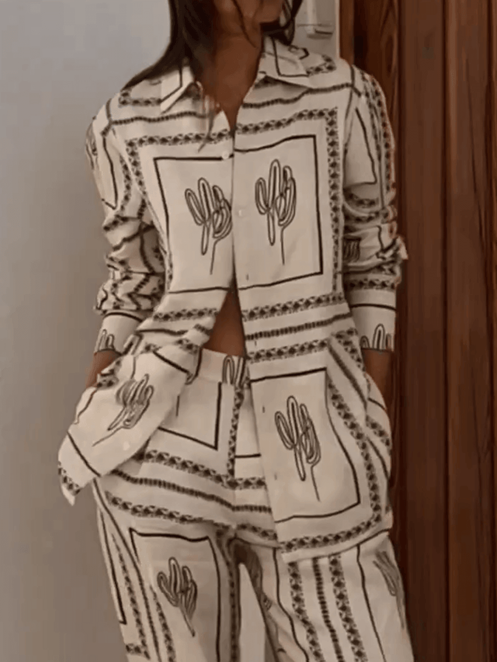 Modern Geometric Line Abstract Art Two-Piece Set for Women - Stylish Linen Blend Casual Outfit