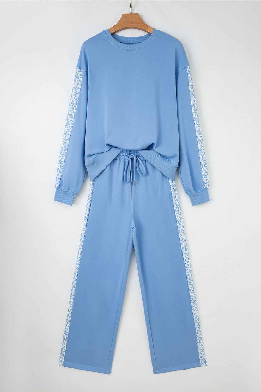 Beau Blue Floral Patchwork Drop Shoulder Pullover & Sweatpants Lounge Set - Cozy & Chic Loungewear