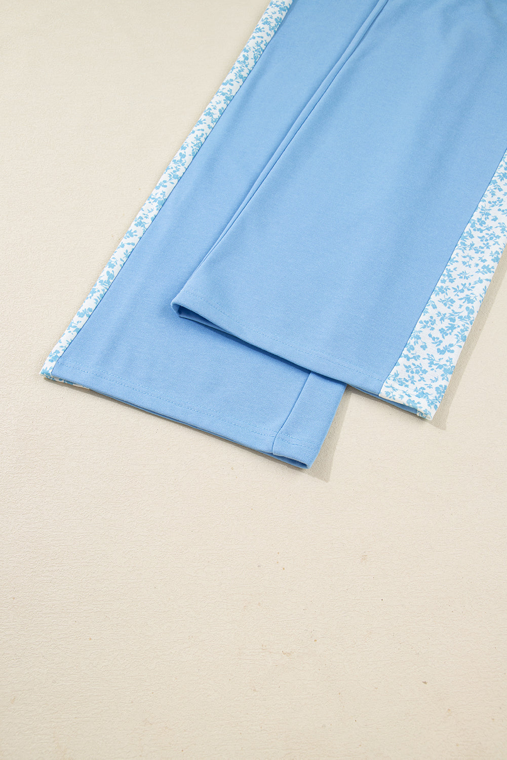 Beau Blue Floral Patchwork Drop Shoulder Pullover & Sweatpants Lounge Set - Cozy & Chic Loungewear