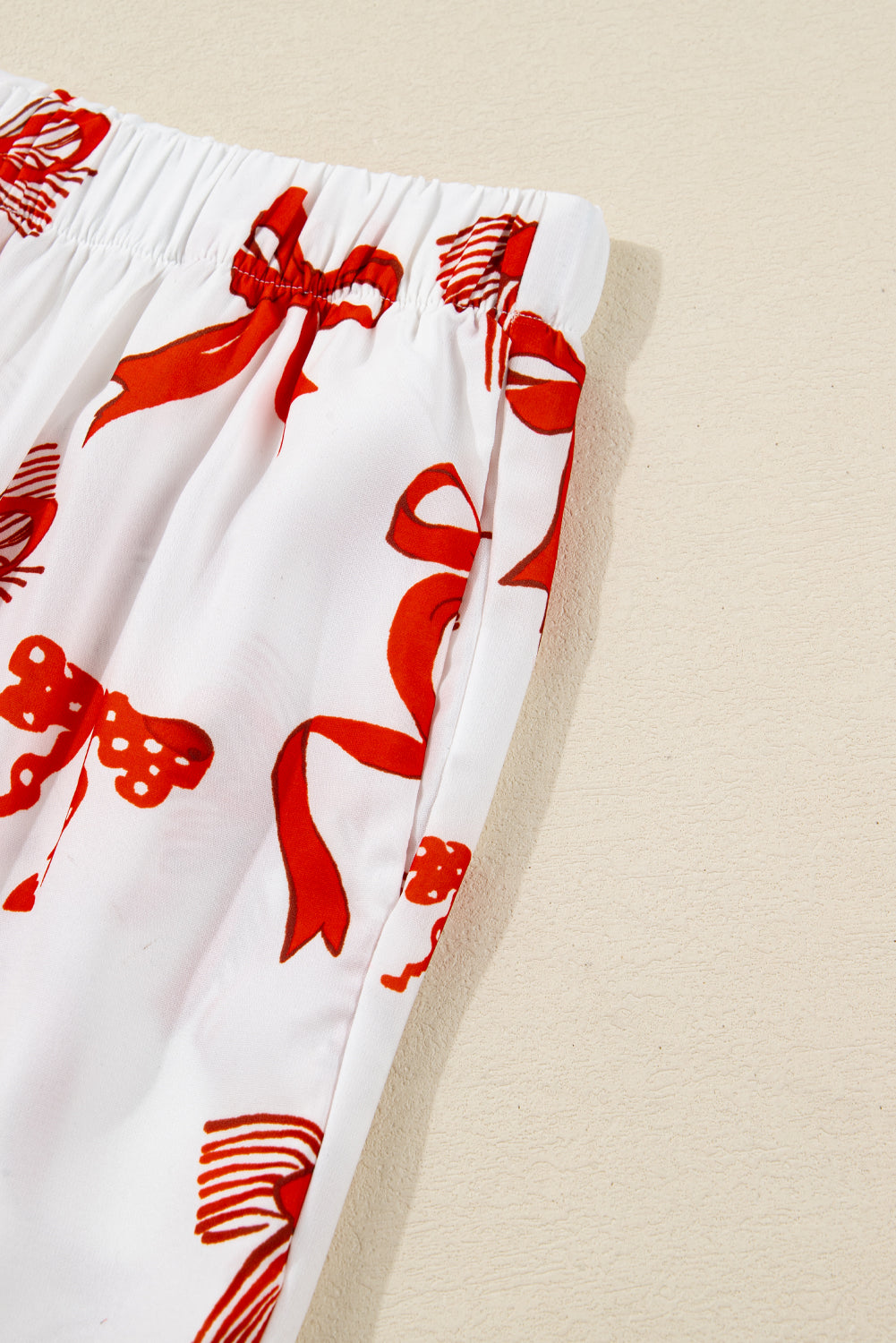 Festive Red Bow Print Long Sleeve 2-Piece Pajama Set for Christmas