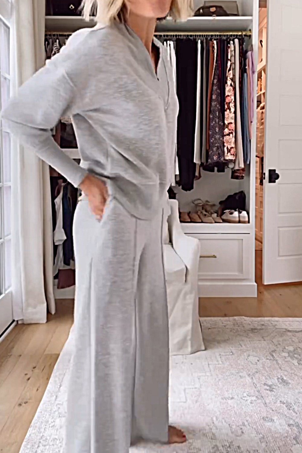 Women's Casual Solid Color V-Neck Top and Pants Two-Piece Set - Comfortable Cotton Loungewear