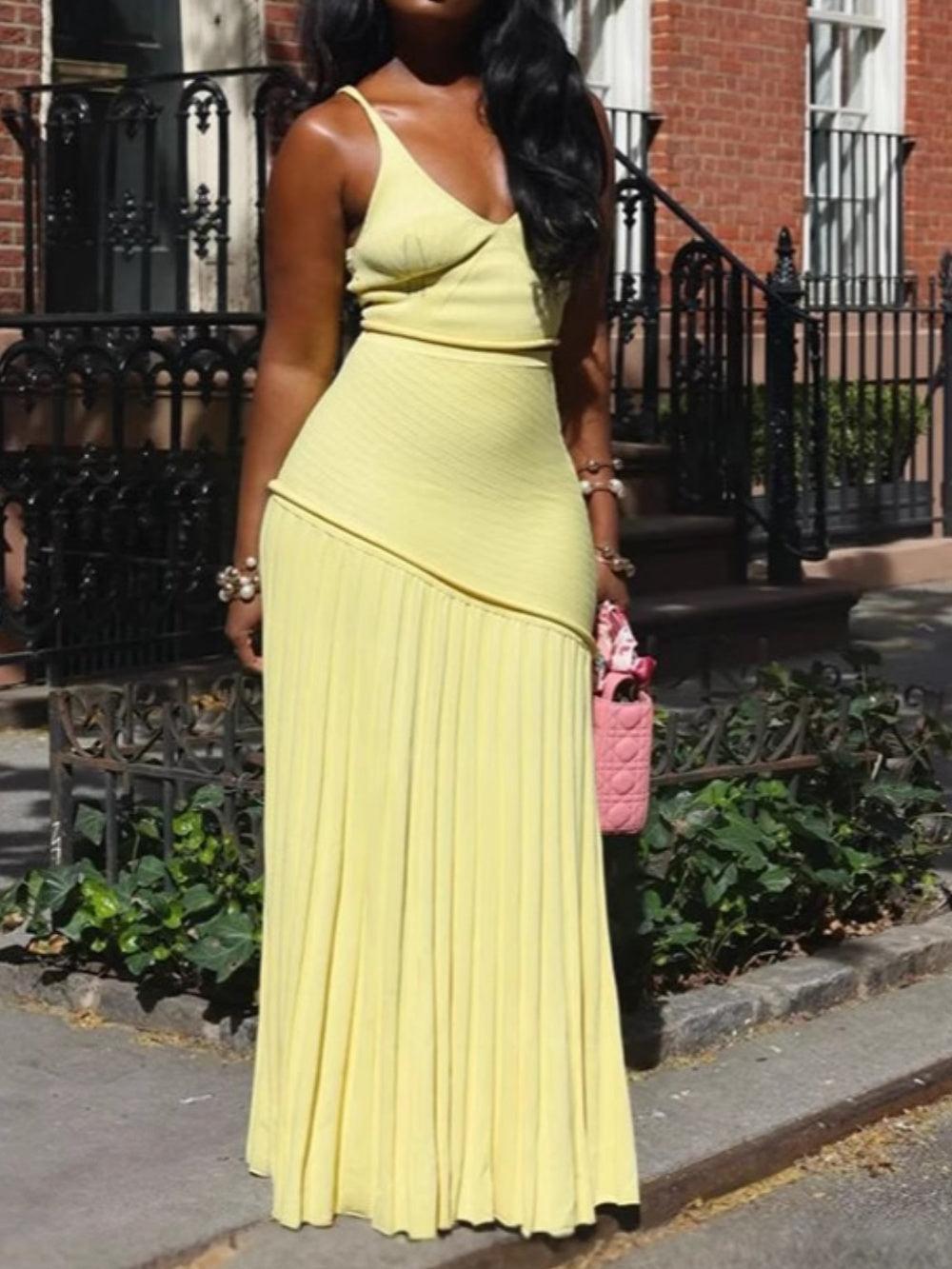 Women's V-Neck Knitted Vest with Hip-Wrapped Pleated Skirt Suit - Chic & Versatile Two-Piece Set